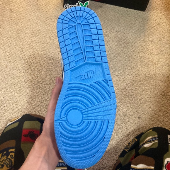 Jordan 1 UNC 10M main image 2